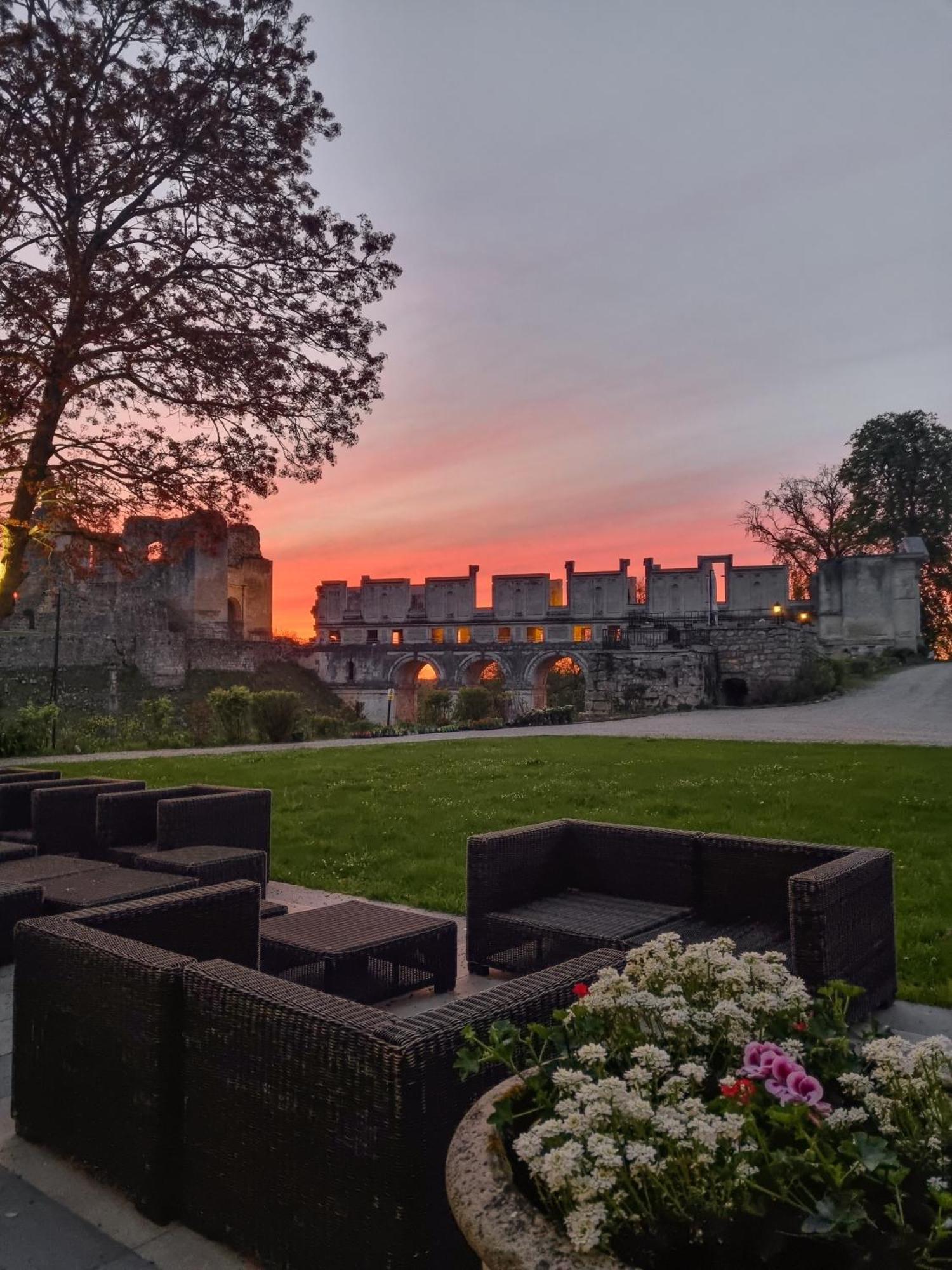 Chateau De Fere Luaran gambar
