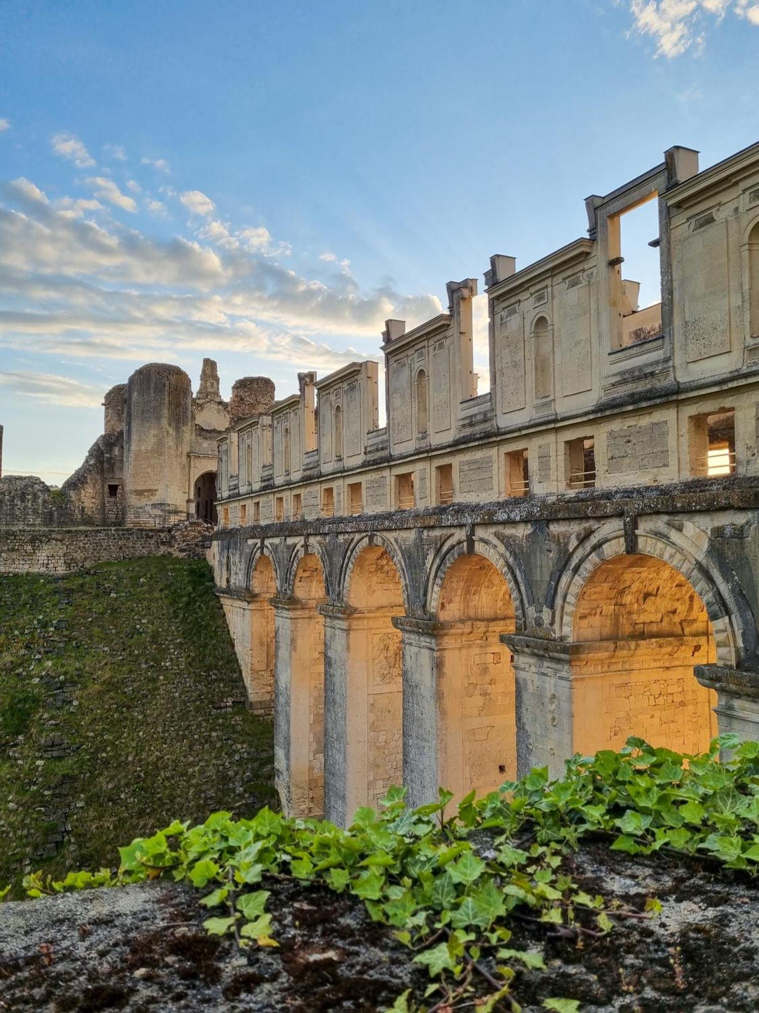 Chateau De Fere Luaran gambar