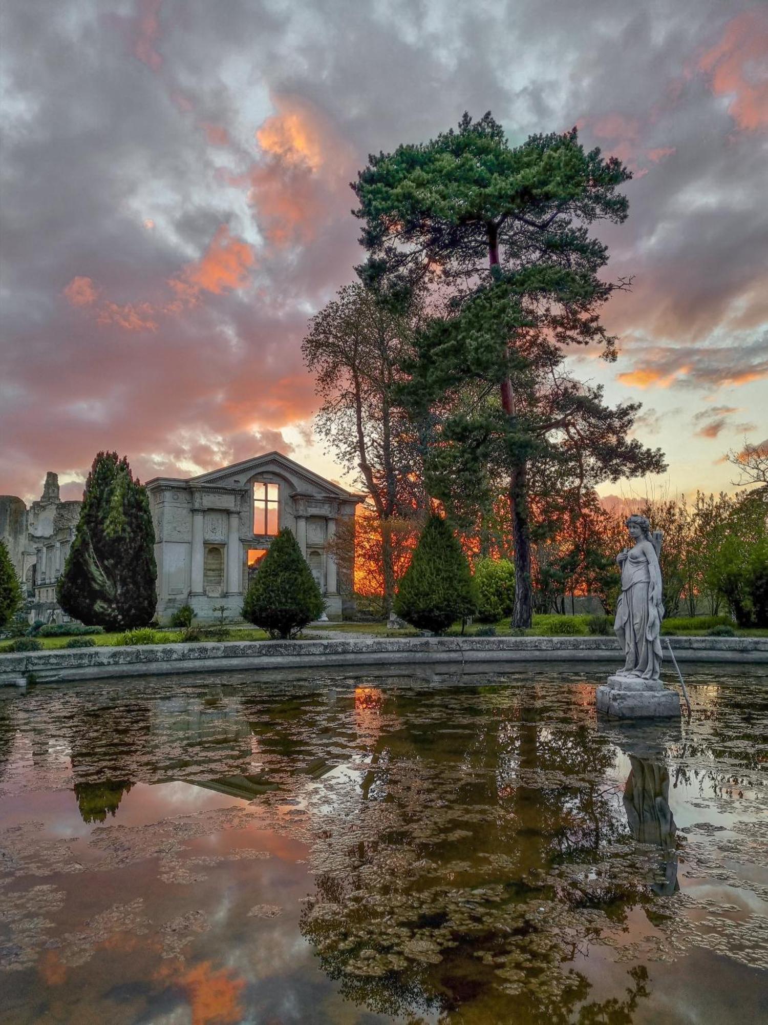Chateau De Fere Luaran gambar