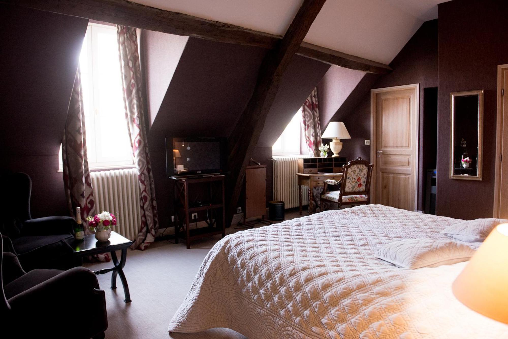 Chateau De Fere Luaran gambar